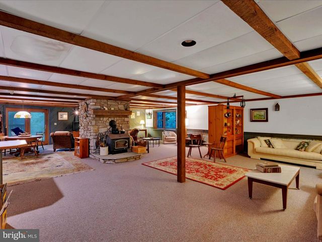 506 HEMLOCK LN, Lebanon, PA 17042