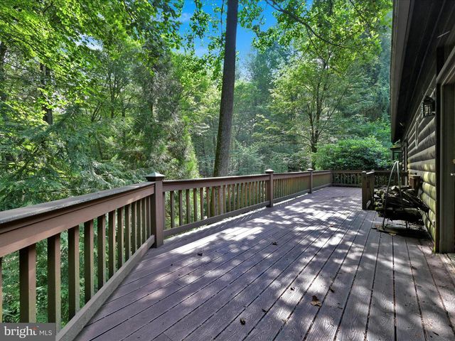 506 HEMLOCK LN, Lebanon, PA 17042