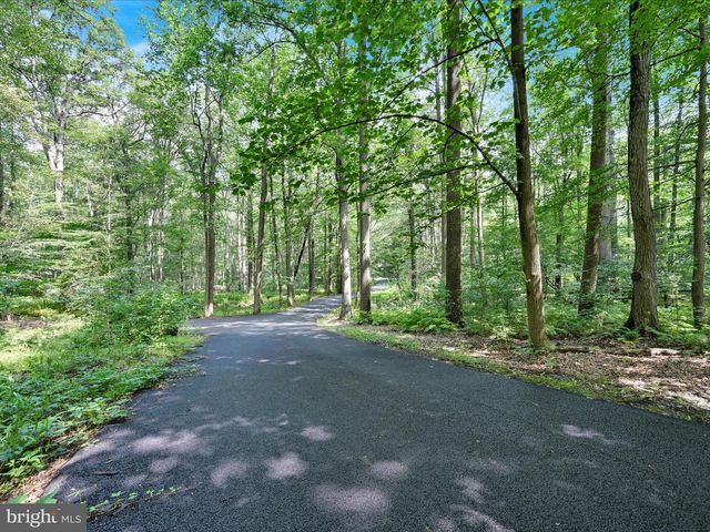 506 HEMLOCK LN, Lebanon, PA 17042