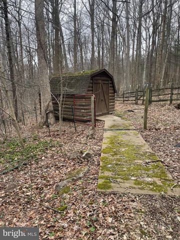 506 HEMLOCK LN, Lebanon, PA 17042