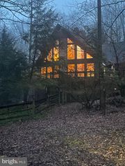 506 HEMLOCK LN, Lebanon, PA 17042