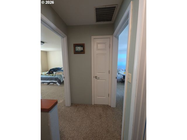 202 Ne RIFLE RANGE St 6, Roseburg, OR 97470