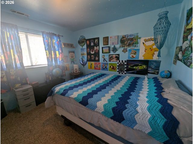 202 Ne RIFLE RANGE St 6, Roseburg, OR 97470