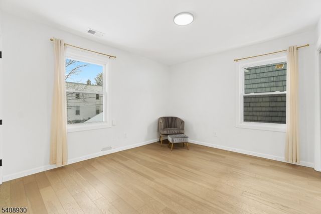 148 Freeman Ave, East Orange City, NJ 07018