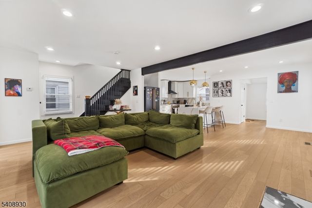 148 Freeman Ave, East Orange City, NJ 07018