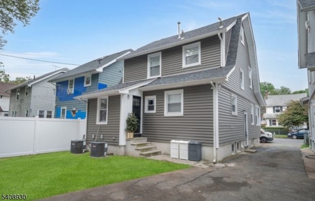 148 Freeman Ave, East Orange City, NJ 07018