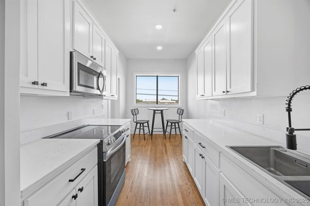 106 S A Street 3, Skiatook, OK 74070