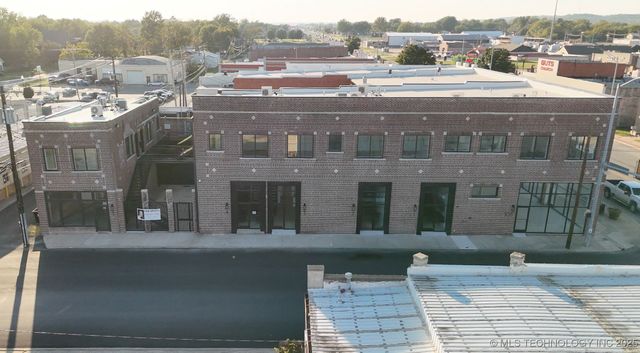 106 S A Street 3, Skiatook, OK 74070