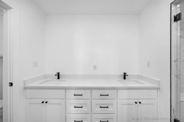 106 S A Street 3, Skiatook, OK 74070