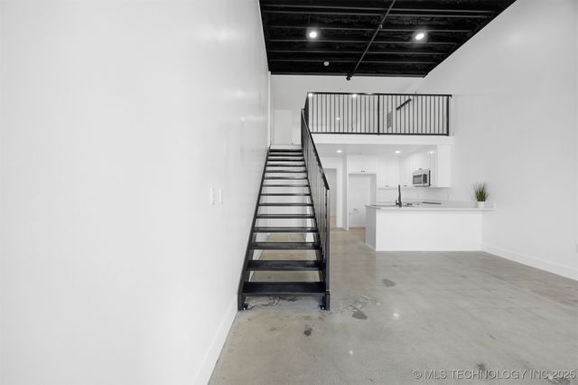 106 S A Street 3, Skiatook, OK 74070