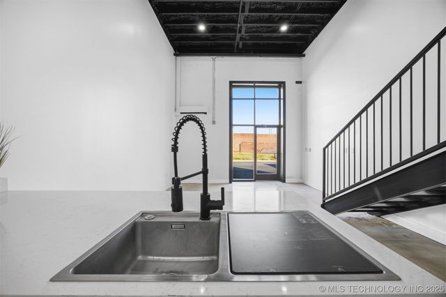 106 S A Street 3, Skiatook, OK 74070