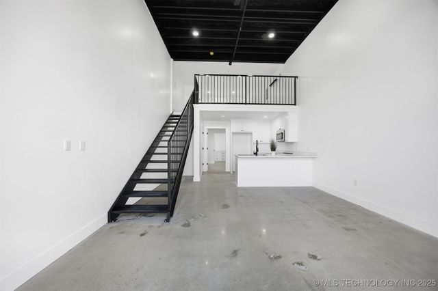 106 S A Street 3, Skiatook, OK 74070