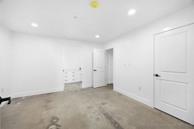 106 S A Street 3, Skiatook, OK 74070