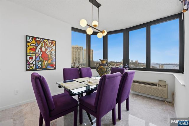 100 Carlyle Drive 6M-N, Cliffside Park, NJ 07010