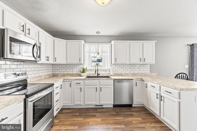 307 MAPLE DR, Hanover, PA 17331