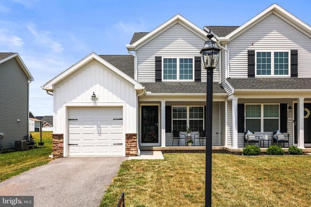 307 MAPLE DR, Hanover, PA 17331