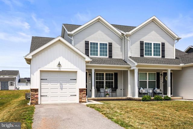 307 MAPLE DR, Hanover, PA 17331