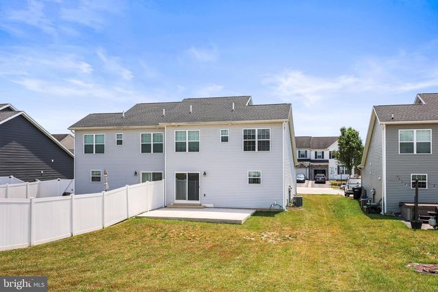 307 MAPLE DR, Hanover, PA 17331