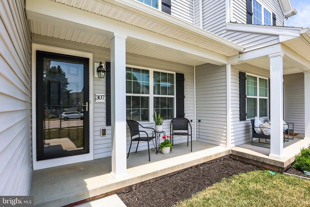 307 MAPLE DR, Hanover, PA 17331