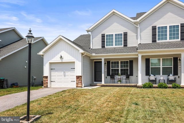 307 MAPLE DR, Hanover, PA 17331