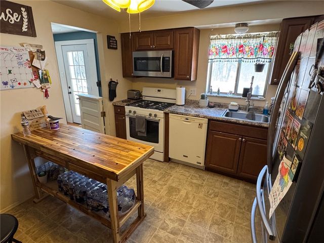 1508 Dupont St, Beaver, PA 15027