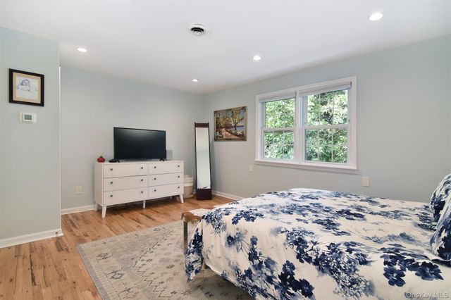 124 Texas Avenue, Bronxville, NY 10708
