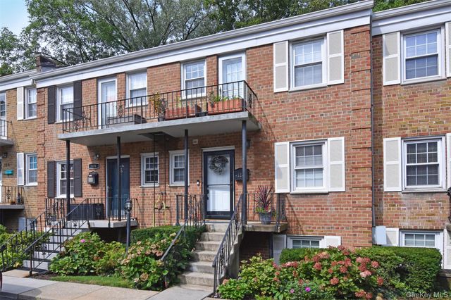 124 Texas Avenue, Bronxville, NY 10708