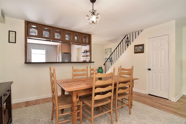 124 Texas Avenue, Bronxville, NY 10708