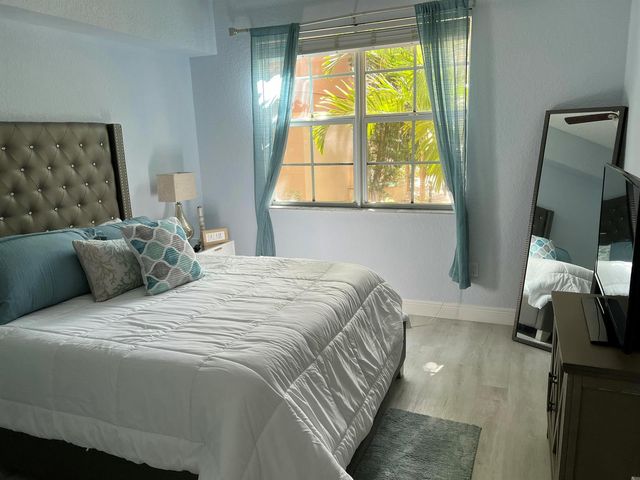 1805 N Flagler Drive 112, West Palm Beach, FL 33407
