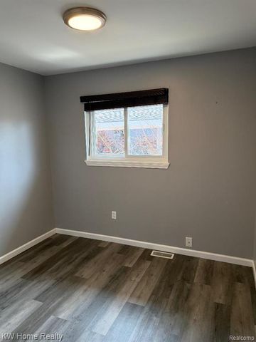 7505 Affeldt Street, Westland, MI 48185