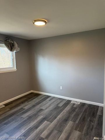 7505 Affeldt Street, Westland, MI 48185