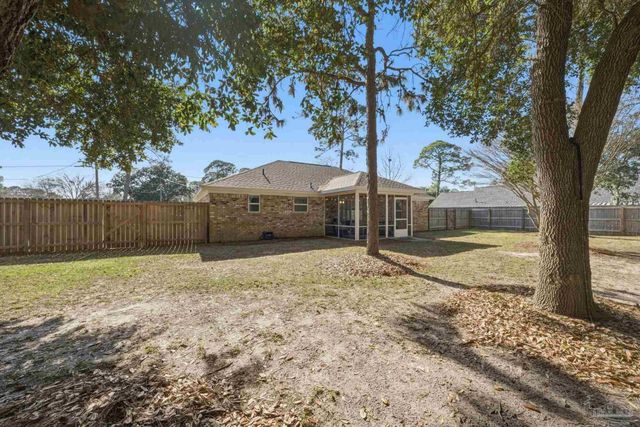 2844 Napoli Way, Gulf Breeze, FL 32563