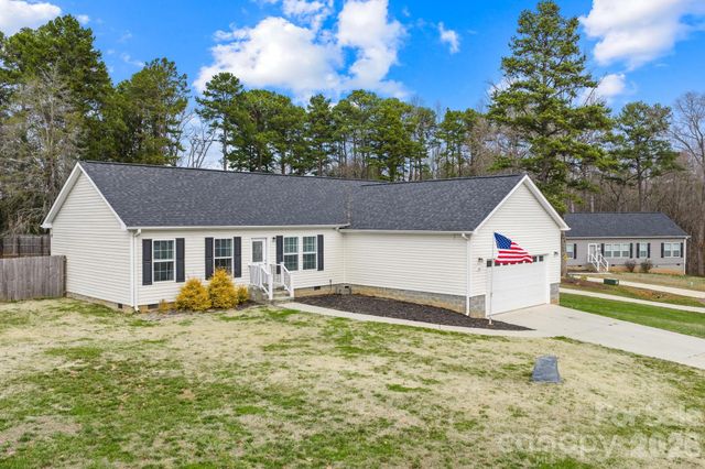 119 Country Meadows Drive, Mooresville, NC 28115