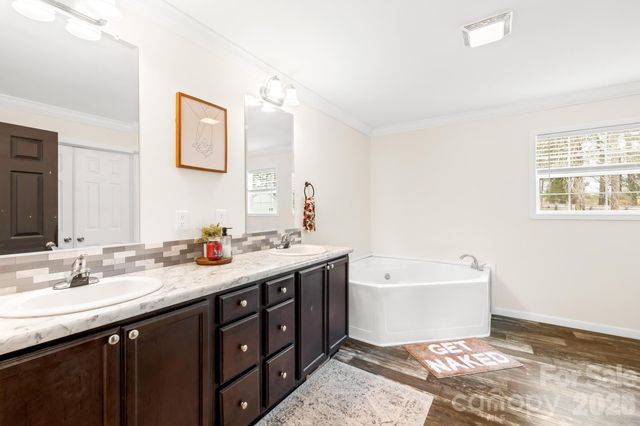 119 Country Meadows Drive, Mooresville, NC 28115