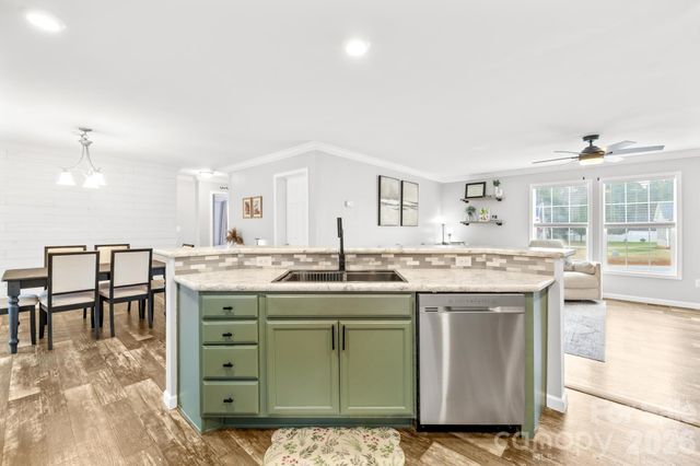 119 Country Meadows Drive, Mooresville, NC 28115