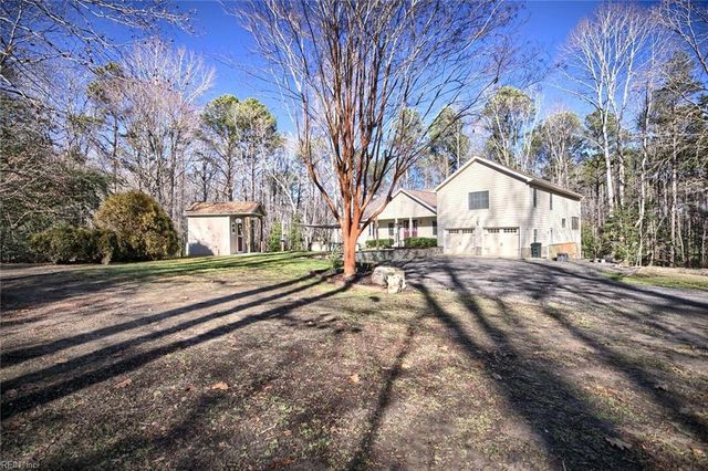 7056 Hunters Pointe DR, Gloucester, VA 23061