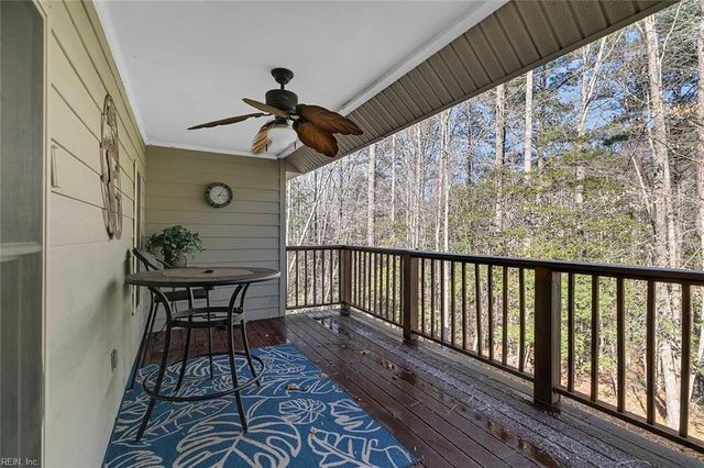 7056 Hunters Pointe DR, Gloucester, VA 23061