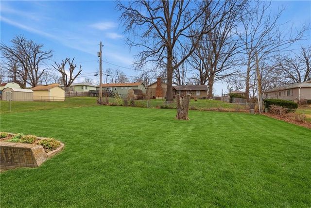 4515 S Willis Avenue, Independence, MO 64055