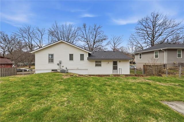4515 S Willis Avenue, Independence, MO 64055