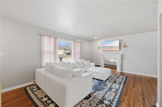 4515 S Willis Avenue, Independence, MO 64055