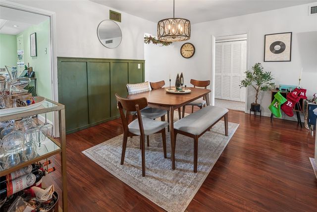 3930 Oaks Clubhouse Drive 304, Pompano Beach, FL 33069