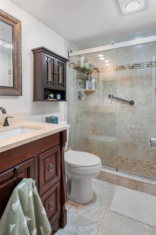 3930 Oaks Clubhouse Drive 304, Pompano Beach, FL 33069