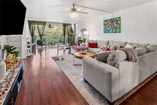 3930 Oaks Clubhouse Drive 304, Pompano Beach, FL 33069