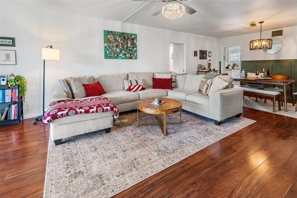 3930 Oaks Clubhouse Drive 304, Pompano Beach, FL 33069