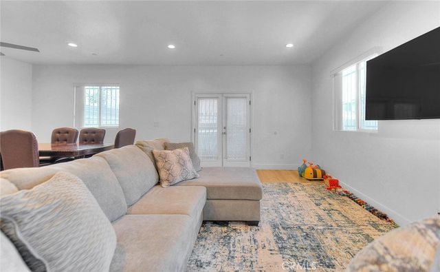 11031 Burin, Inglewood, CA 90304