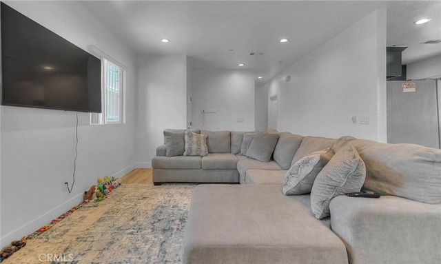 11031 Burin, Inglewood, CA 90304
