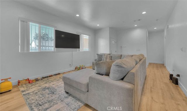 11031 Burin, Inglewood, CA 90304