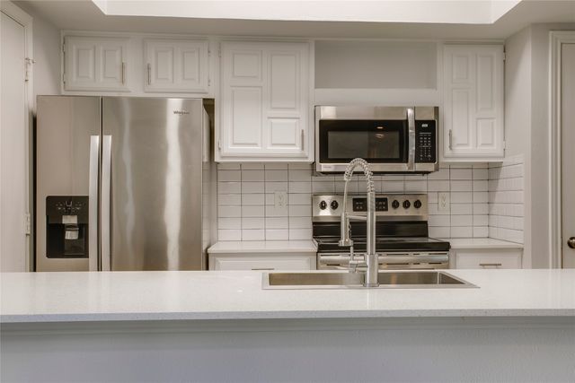 3105 San Jacinto Street 217, Dallas, TX 75204