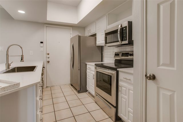 3105 San Jacinto Street 217, Dallas, TX 75204