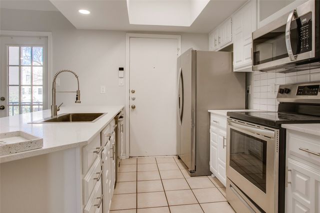 3105 San Jacinto Street 217, Dallas, TX 75204